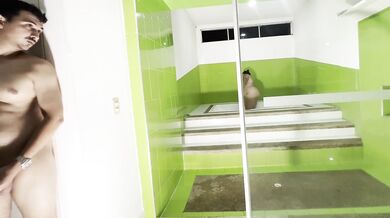 Cock gigante, cuello apretado, orgasmo sin límites en el chalet