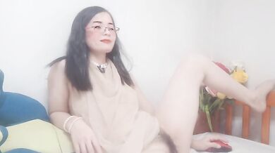 Tiny Tit'S Pussy Begs Under Loose Dress