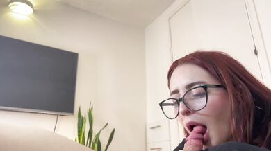 19 year old redhead suck my cock and swallow cum