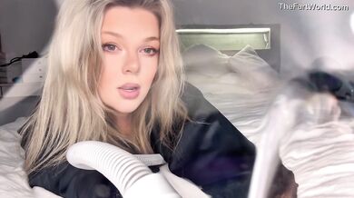 RileyRips Let Out Super Long Farts In Face Cam!