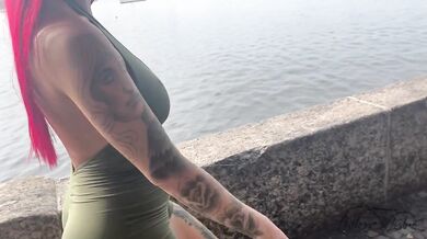 We went for a walk with exhibitionism, he already had a hard-on wanting to fuck me, we got home and I got fucked in the ass.