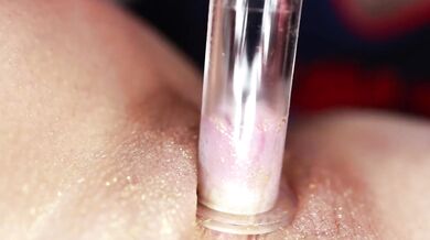 Golden Pussy Clit Lick Pump Orgasm - Demi