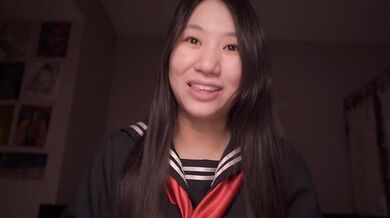 Cute Japanese Girl and Money Problems