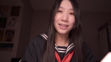 Cute Japanese Girl and Money Problems