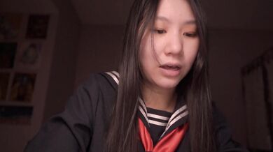 Cute Japanese Girl and Money Problems