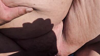 BBW SEX ON THE BEACH CREAMPIE