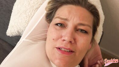 Fucked in the ass while pregnant
