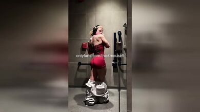 I Accidentally Showed My Wettest Pussy on Instagram Live So Embarrassing!