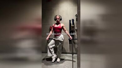 I Accidentally Showed My Wettest Pussy on Instagram Live So Embarrassing!