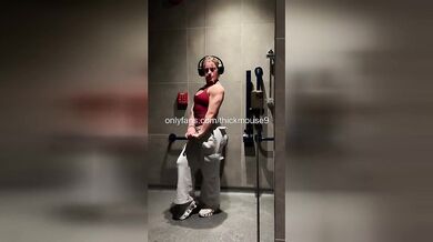 I Accidentally Showed My Wettest Pussy on Instagram Live So Embarrassing!