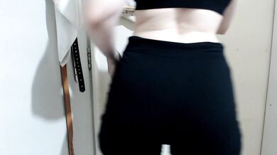 Big booty bouncing beautifully while slaps