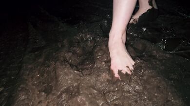 Barefoot In Cold, Squishy Mud (Muddy Feet)