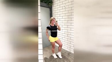 Yoga Fail! 19yo's Pussy Peek Goes Viral on TikTok
