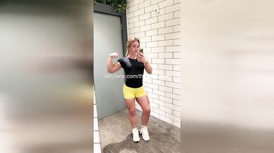 Yoga Fail! 19yo's Pussy Peek Goes Viral on TikTok
