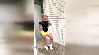 Yoga Fail! 19yo's Pussy Peek Goes Viral on TikTok