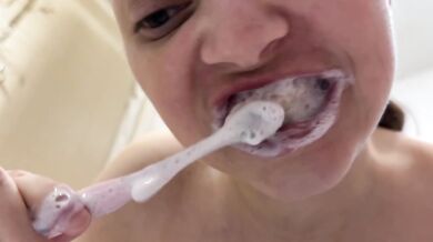 Teeth Brushing Fetish