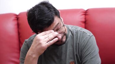 I am a doctor and I have to examine my patient, Therian, who no longer remembers how to speak.