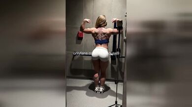 18yo's First Time Anal Leaks on TikTok Live!
