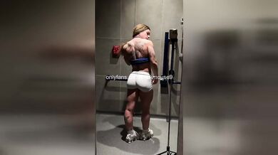 18yo's First Time Anal Leaks on TikTok Live!