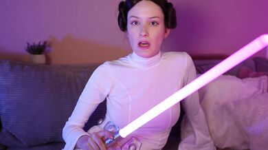 Your GF Surprises You With a Princess Leia Cosplay ASMR Roleplay