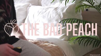 THIS BEAUTY SACKED MY COCK JUIC- TheBadPeach | VixXxie Rox