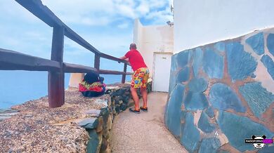 Italian tourist gives to lighthouse keeper