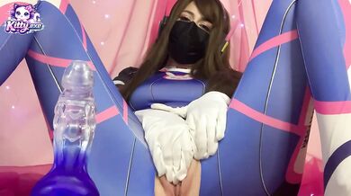 Overwatch D.Va Cosplay - Cute Kitty Can't Keep Her Hands to Herself