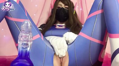 Overwatch D.Va Cosplay - Cute Kitty Can't Keep Her Hands to Herself