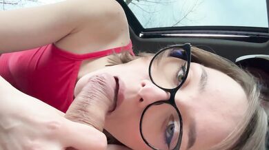 Andy_e_Sara's raw blowjob sparks wild audience arousal