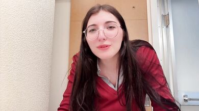 SPH: Studentin aus deinem Kurs macht dich zu ihrem cuckold