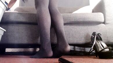 Putting on Thick Knit Gray Nylon Pantyhose Tights