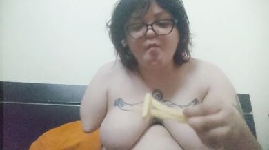 Amputada prueba nueva hamburguesa homo argentum