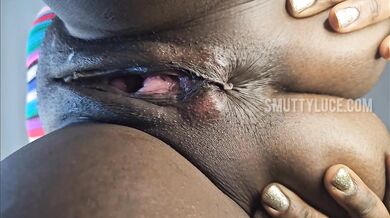 Ebony Milf First time Fisting and Showing off her Ruined Holes