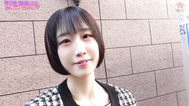 Secret Hotel Affair & Striptease Tease / 【禁断のホテル密会】ベッドでの生々しい経緯トークと、素っ裸になる瞬間までの極上焦らし/デカチン男優 前編