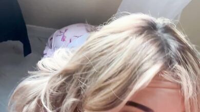 Angel face, cum swallowing