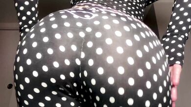 Sensual Teasing Shaking Ass Tight Outfit High Heels Solo Orgasm