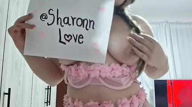 Shy, pink and anonymous: My first video here
