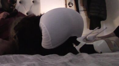 Perfect body turns to intense pussy worship