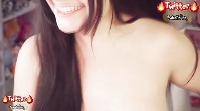 Saco leche de mis tetas (lactando?)
