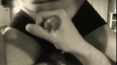 DOUBLE HANDJOB - DOUBLE CUMSHOT