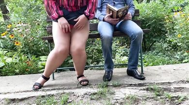 Stepmom with a huge ass pees nearby