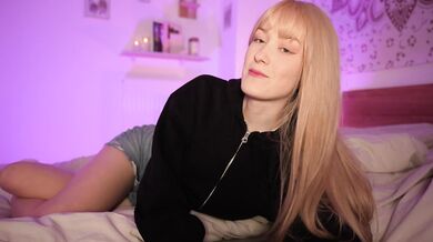 Horny Tomboy Best Friend Confesses | ASMR Roleplay