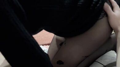 Cum on nylon butt