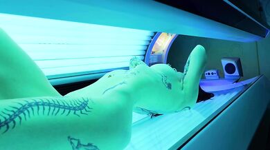 Girl let’s a stranger control her Lovense toy while she uses the tanning bed