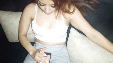 CREAMPIE A LA NUEVA CHICA DE MI PISO