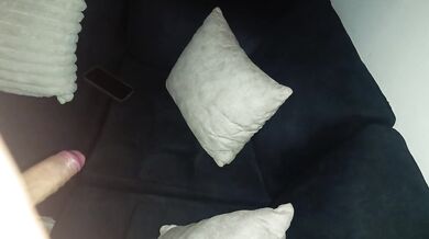 CREAMPIE A LA NUEVA CHICA DE MI PISO