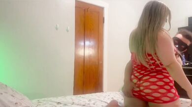 PamelaLeon unleashes ravenous anal fantasies
