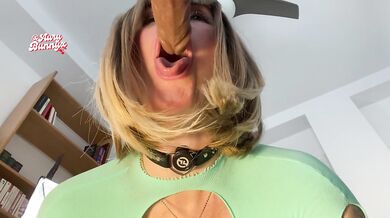 aurybunnyx's dildo fantasy becomes feverish, cock-driven spectacle