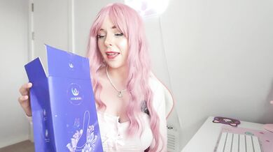 VIBRATING DILDO - Sohimi Review