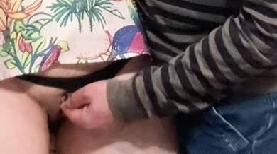 FINGERS MOVE FAST, PUSSY SURRENDERS UTTERLY IN RAW PUBLIC MOMENT
